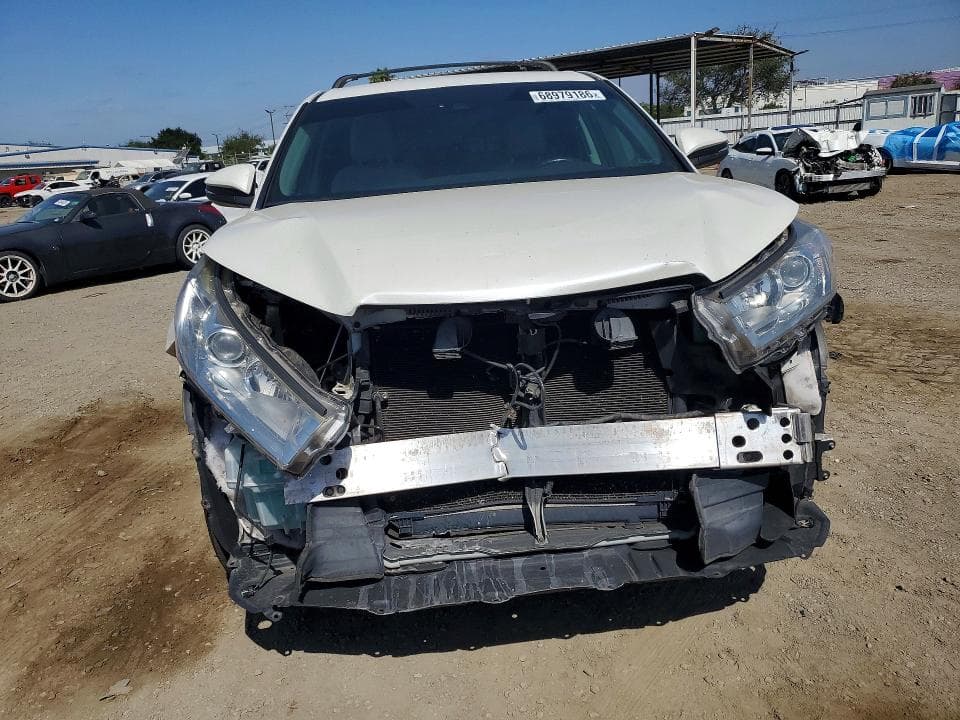 2017 TOYOTA HIGHLANDER LE PLUS 5