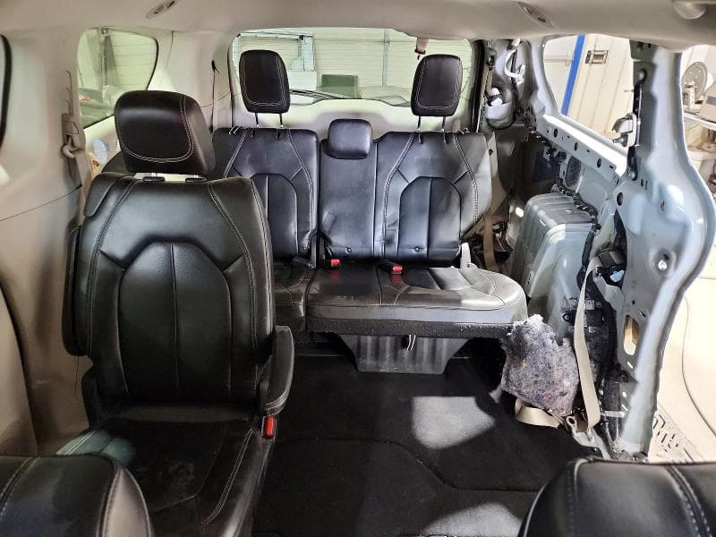 2021 CHRYSLER VOYAGER LXI 10
