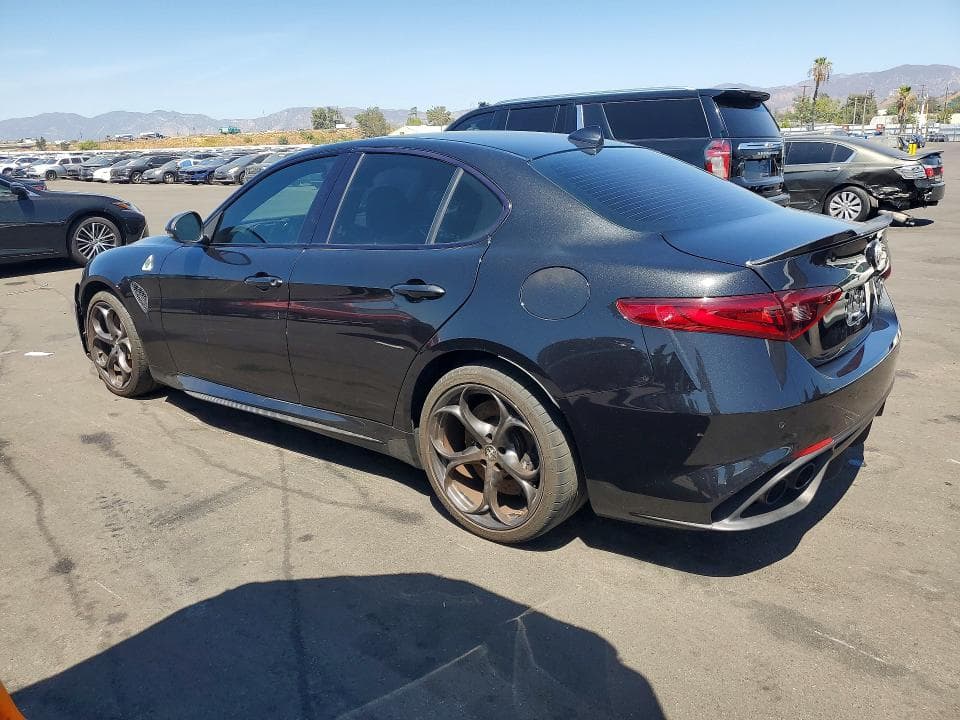 2018 ALFA ROMEO GIULIA QUADRIFOGLIO 2