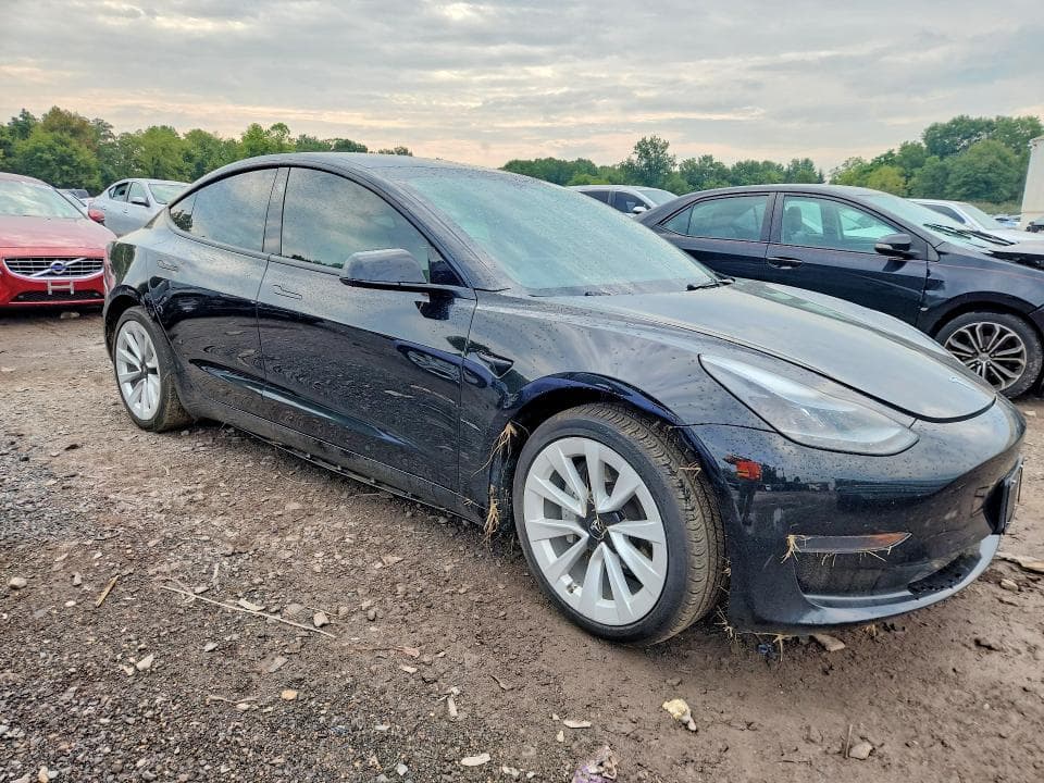 2023 TESLA MODEL 3 4