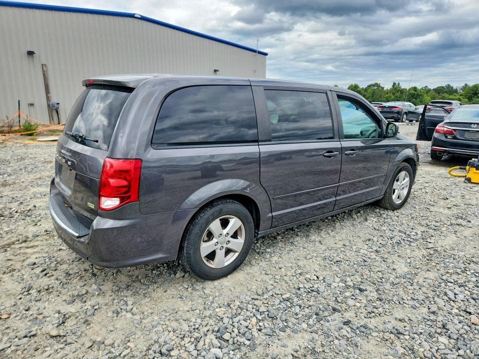 2017 DODGE GRAND CARAVAN SE 3