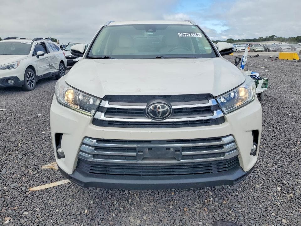 2017 TOYOTA HIGHLANDER LIMITED 5