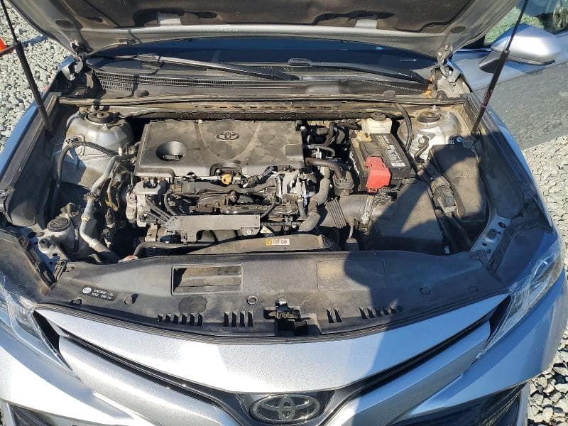 2020 TOYOTA CAMRY LE 11