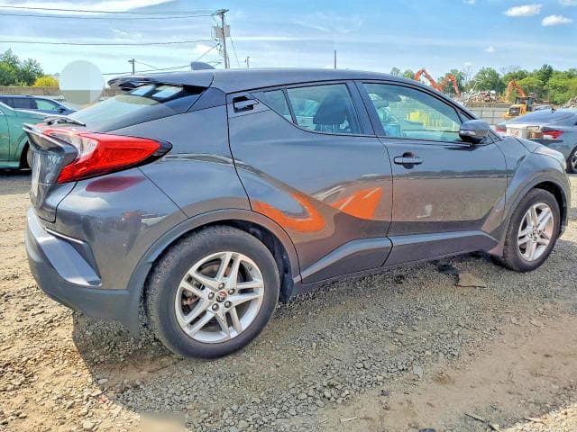 2020 TOYOTA C-HR LE 3