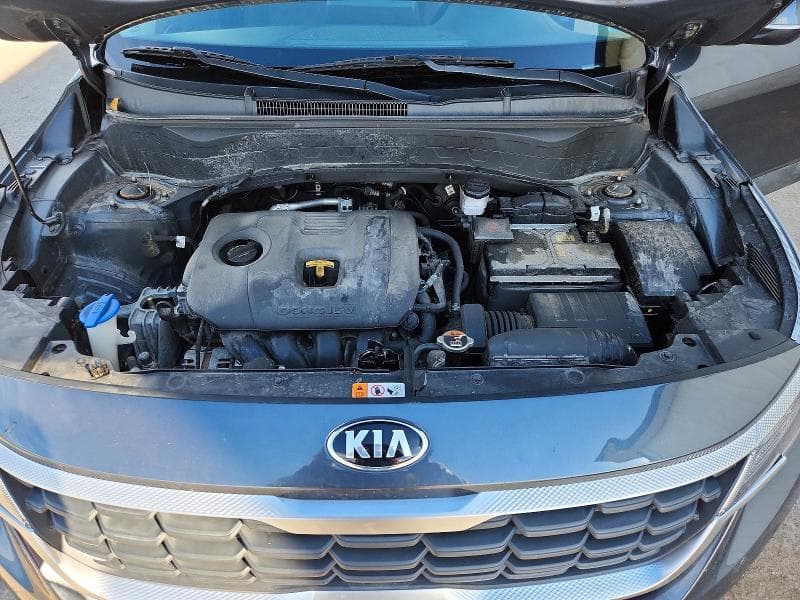 2021 KIA SELTOS LX 12