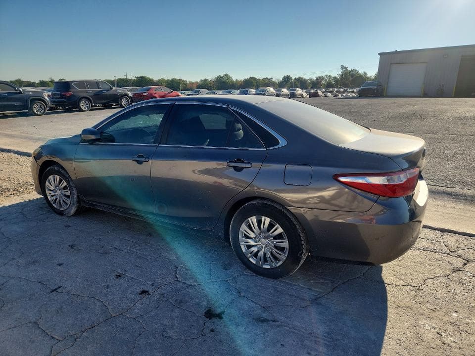 2017 TOYOTA CAMRY LE 2