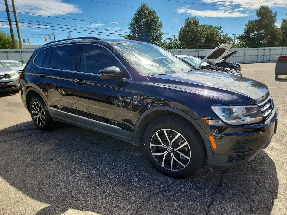 2021 VOLKSWAGEN TIGUAN SE 4