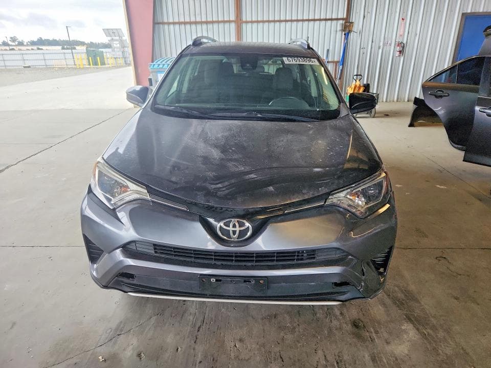 2017 TOYOTA RAV4 LE 5