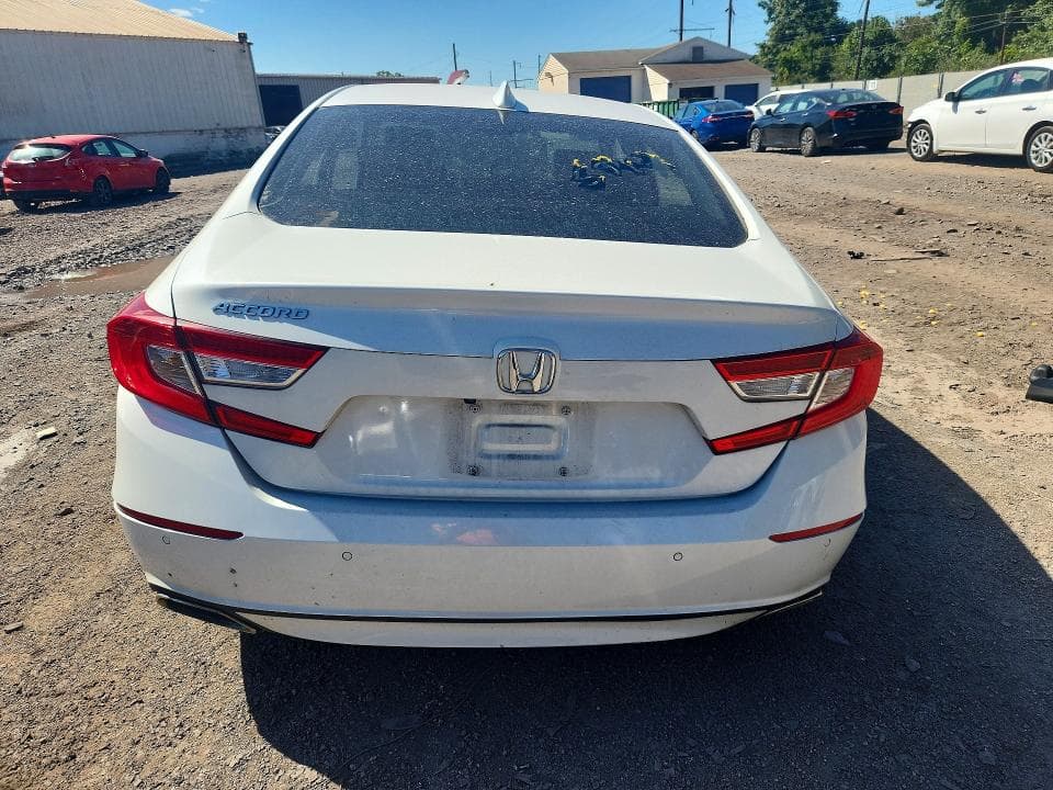 2018 HONDA ACCORD TOURING 6