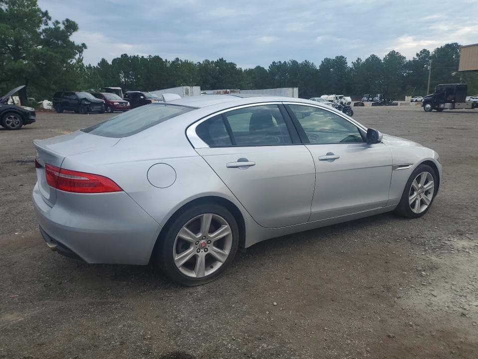 2018 JAGUAR XE PREMIUM 3