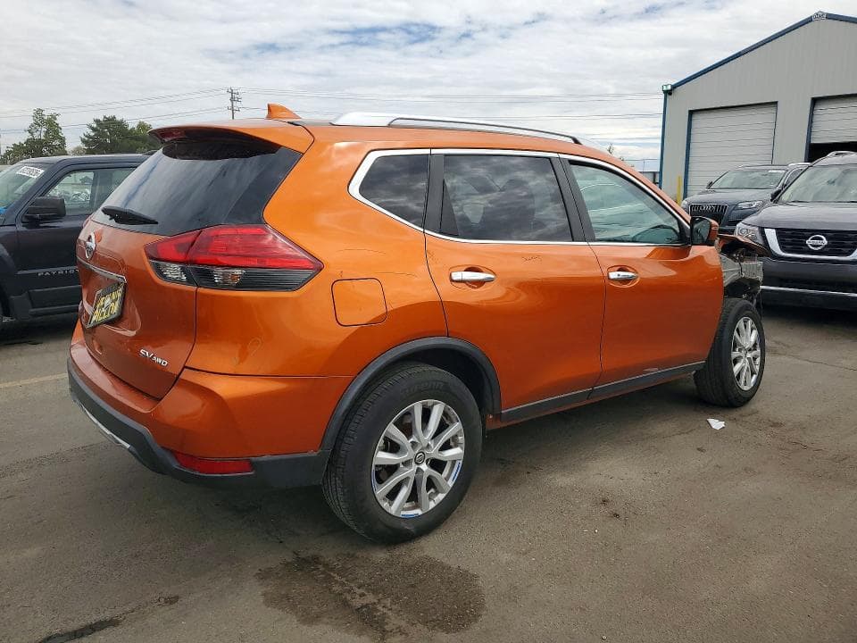 2017 NISSAN ROGUE SV 3