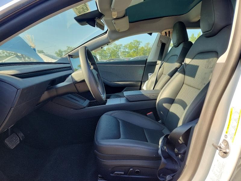 2025 TESLA MODEL 3 7