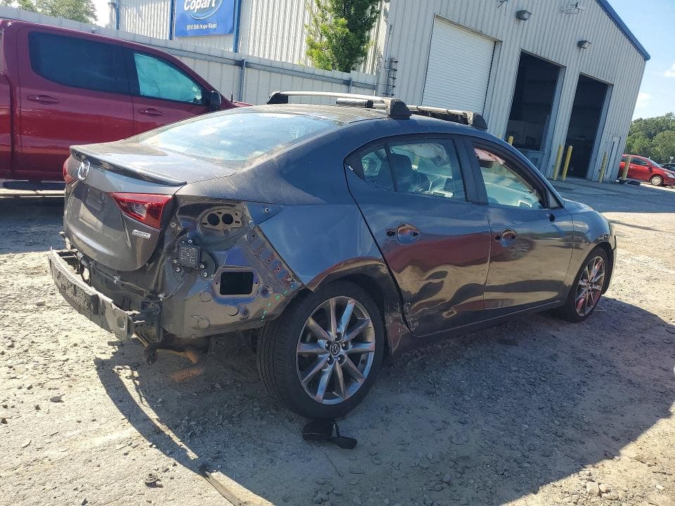 2018 MAZDA 3 TOURING 3