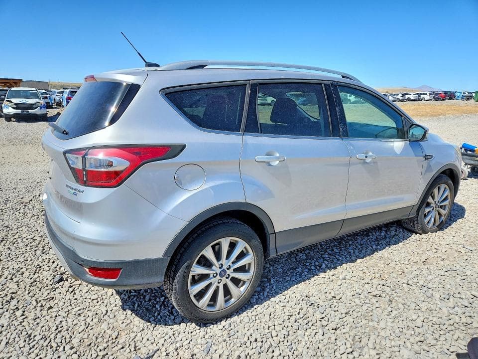 2017 FORD ESCAPE TITANIUM 3