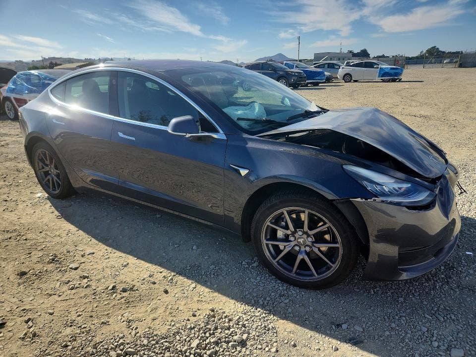 2019 TESLA MODEL 3 4
