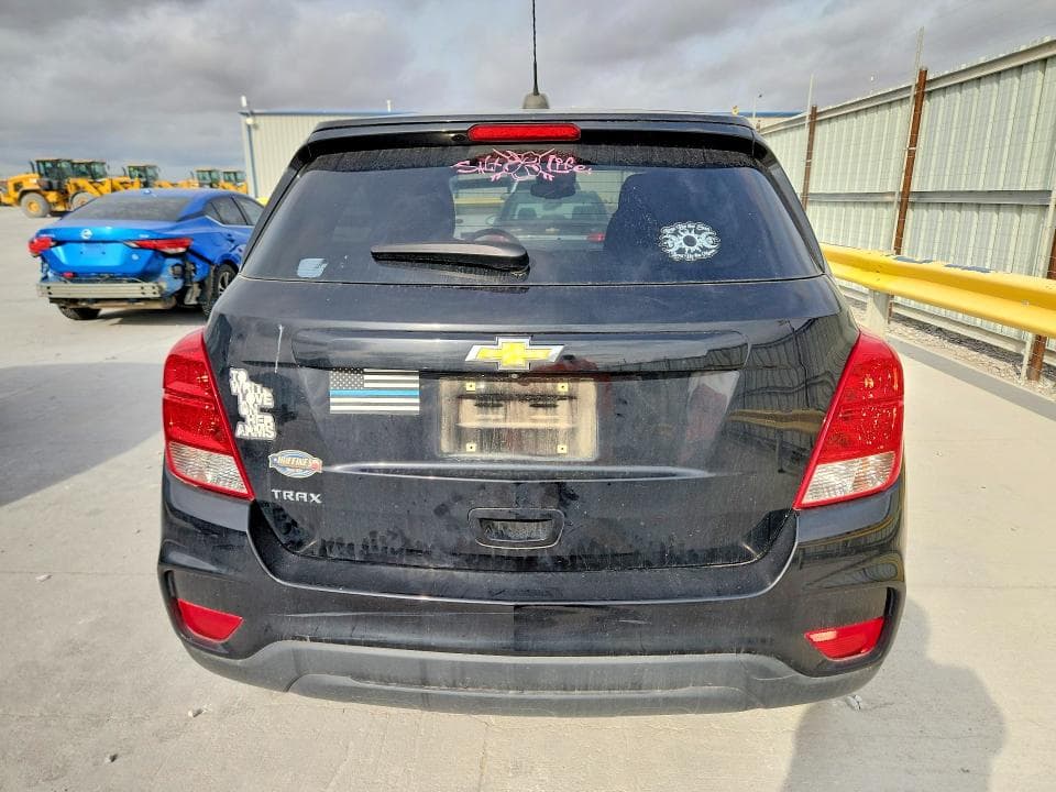 2020 CHEVROLET TRAX LS 6