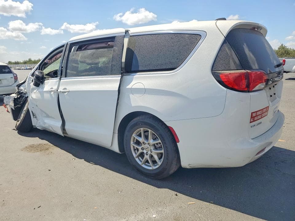 2024 CHRYSLER VOYAGER LX 2