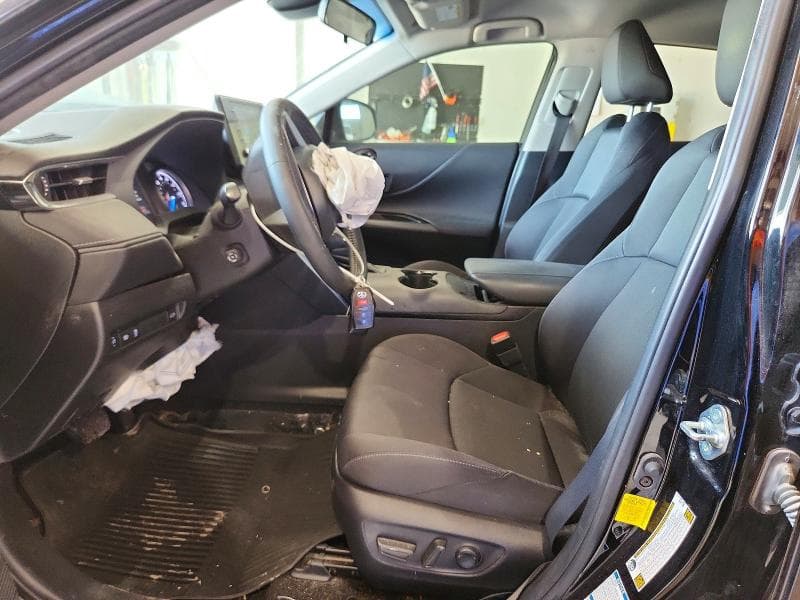 2022 TOYOTA VENZA LE 7