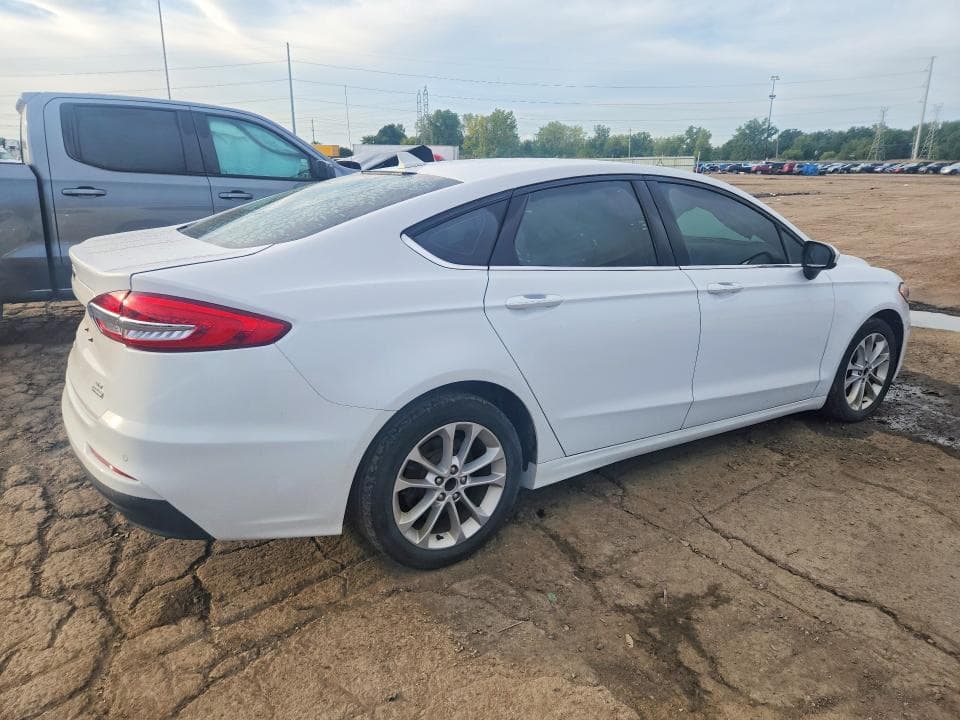 2020 FORD FUSION SE 3