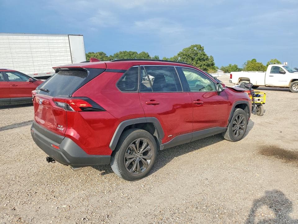2022 TOYOTA RAV4 XLE PREMIUM 3