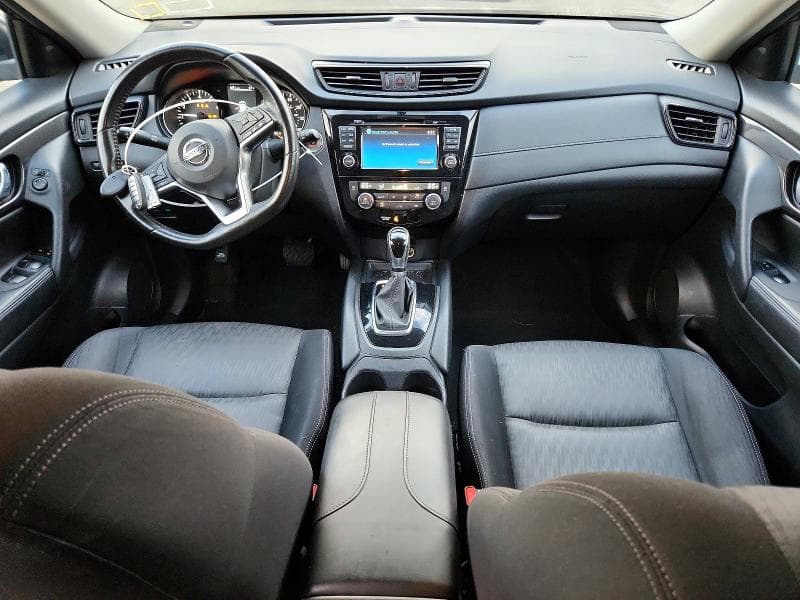 2017 NISSAN ROGUE SV 8