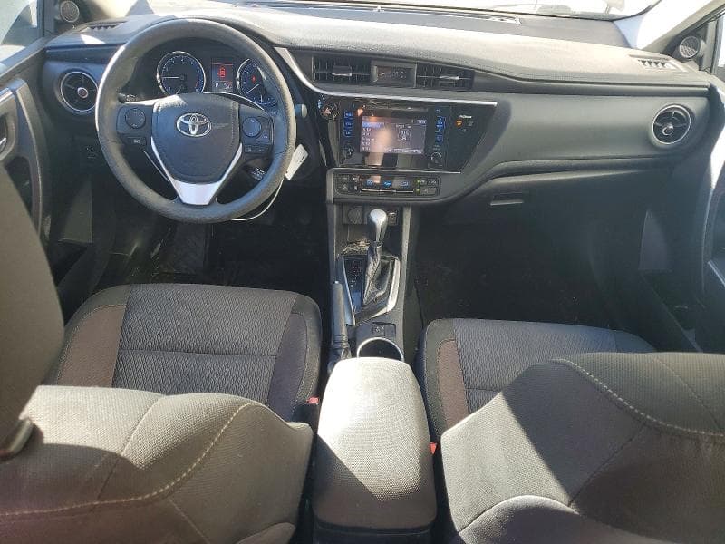 2017 TOYOTA COROLLA LE 8