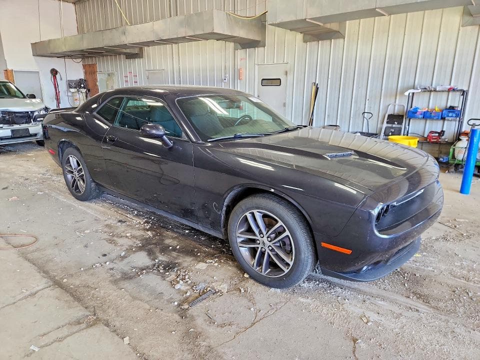 2019 DODGE CHALLENGER SXT 4