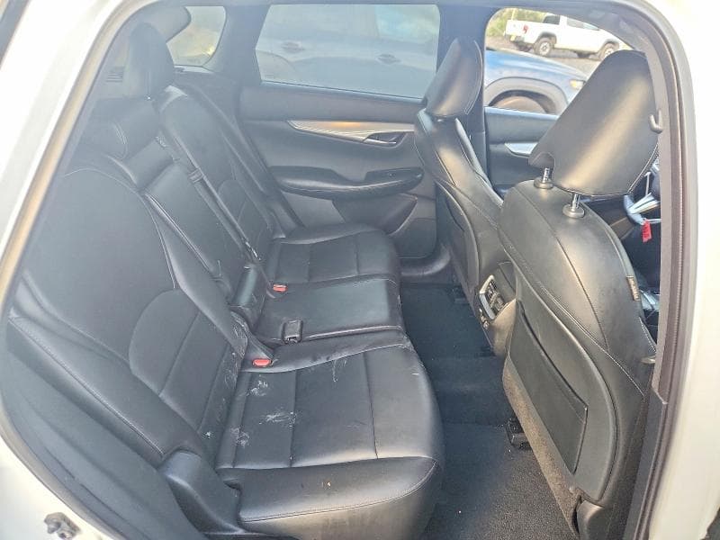 2019 INFINITI QX50 LUXE 11