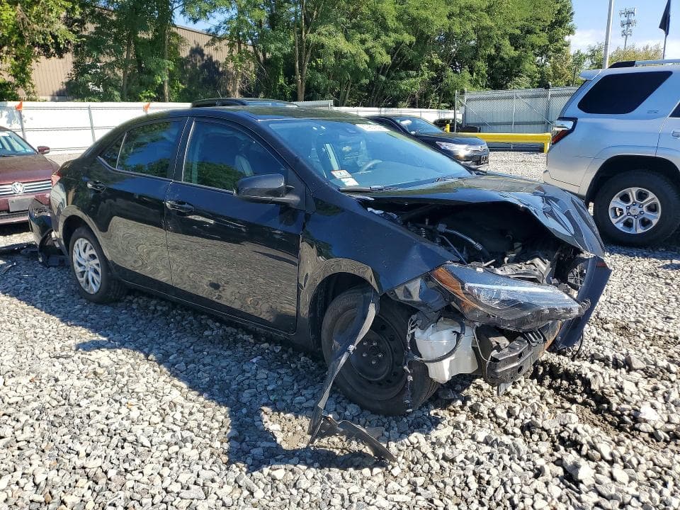 2017 TOYOTA COROLLA LE 4