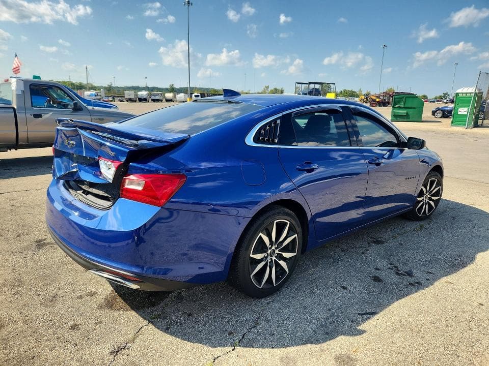 2023 CHEVROLET MALIBU RS 3