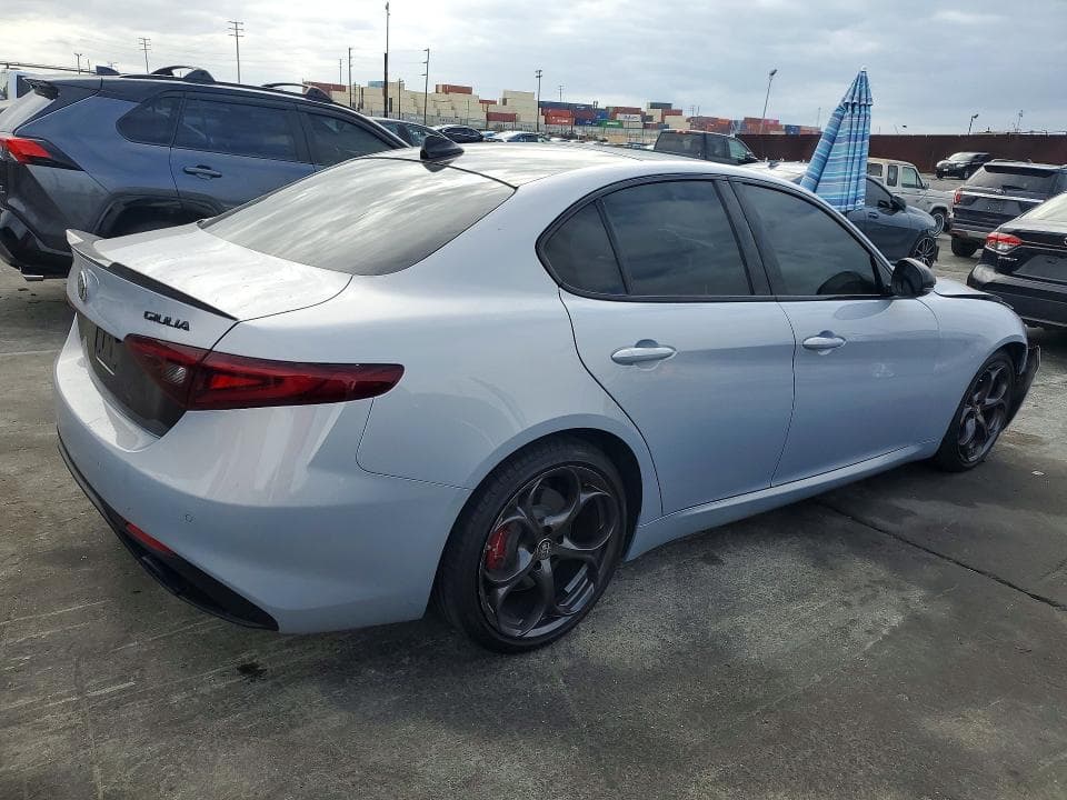 2021 ALFA ROMEO GIULIA TI 3
