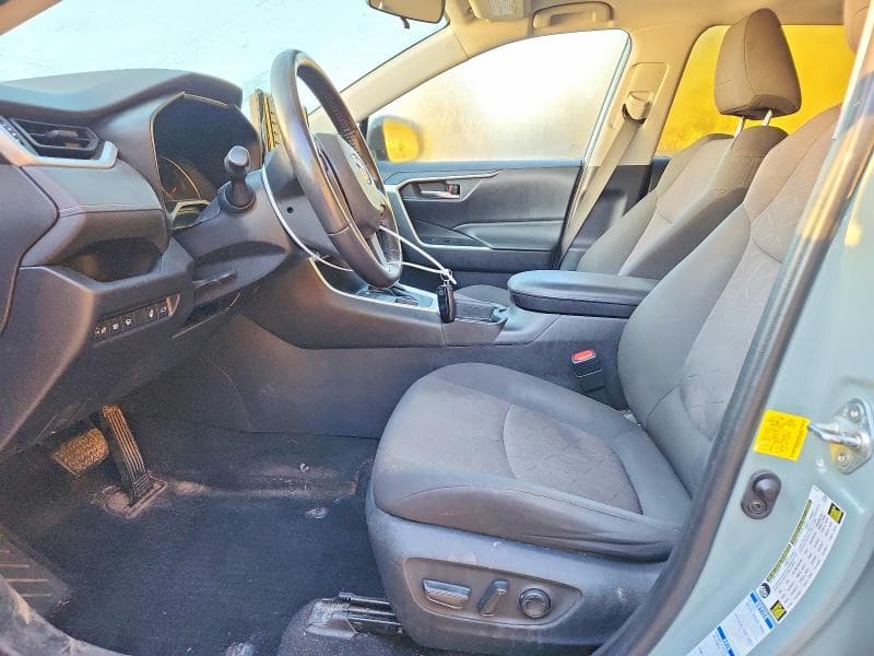 2019 TOYOTA RAV4 XLE 7