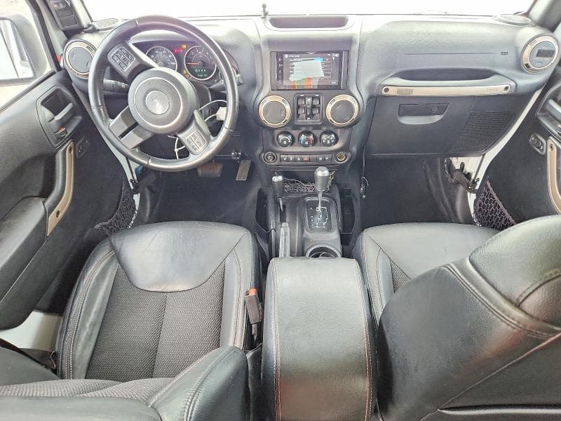 2017 JEEP WRANGLER UNLIMITED SAHARA 8