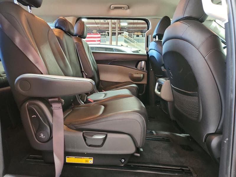 2026 KIA CARNIVAL LXS 11