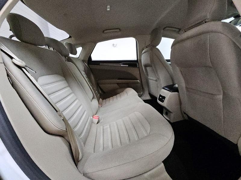 2019 FORD FUSION SE 10