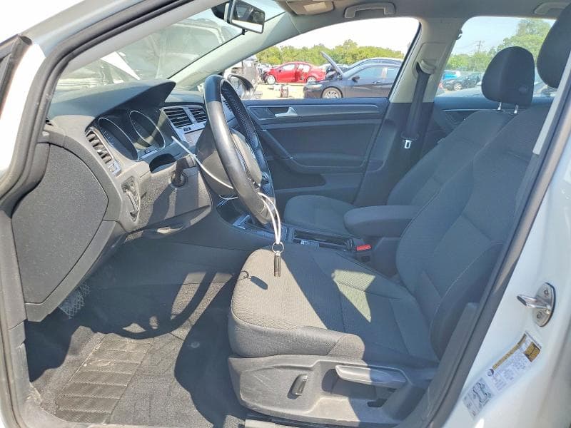 2018 VOLKSWAGEN E-GOLF SE 7