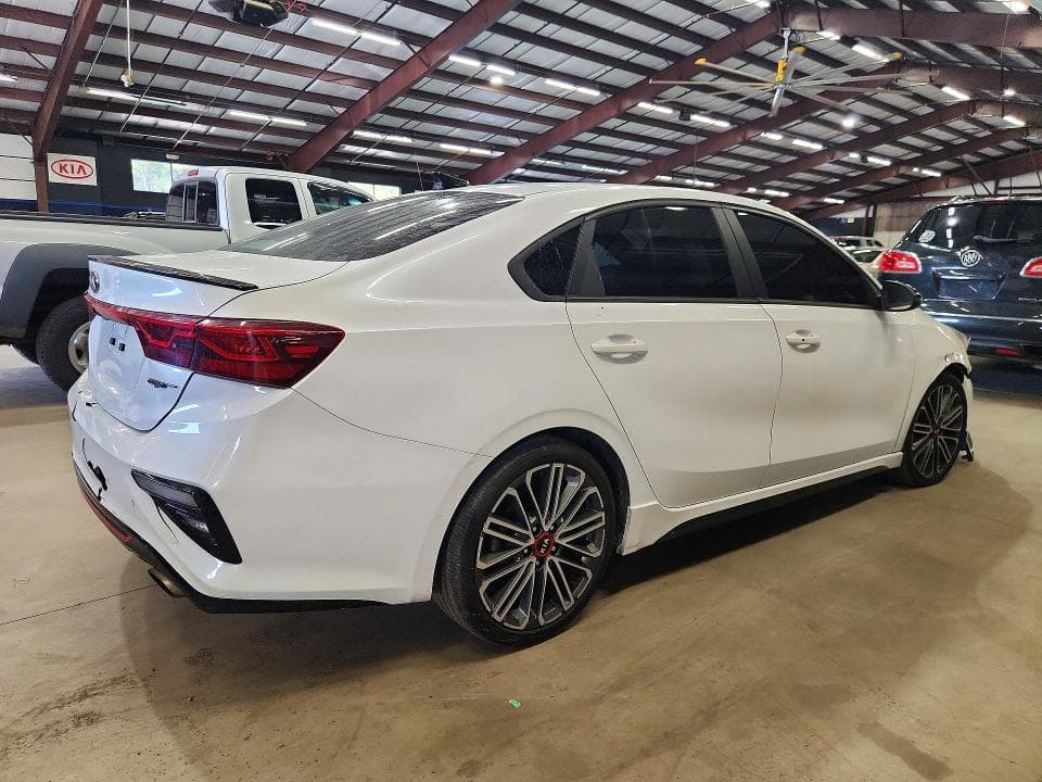 2021 KIA FORTE GT 3