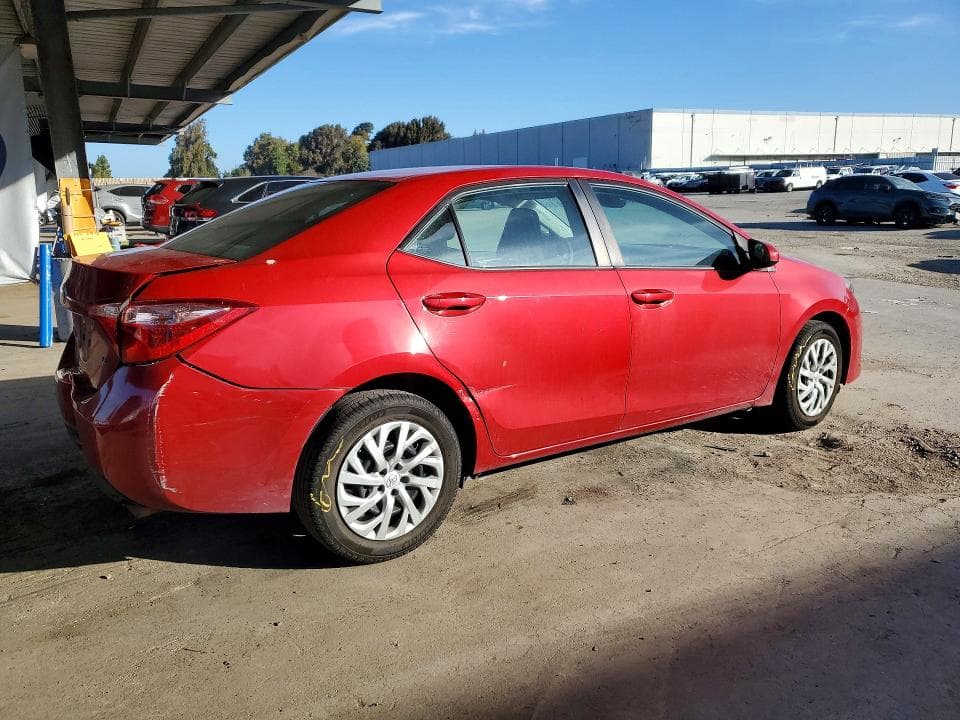2018 TOYOTA COROLLA LE 3