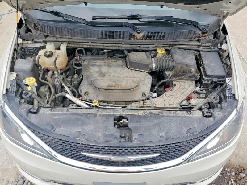 2019 CHRYSLER PACIFICA TOURING L PLUS 12