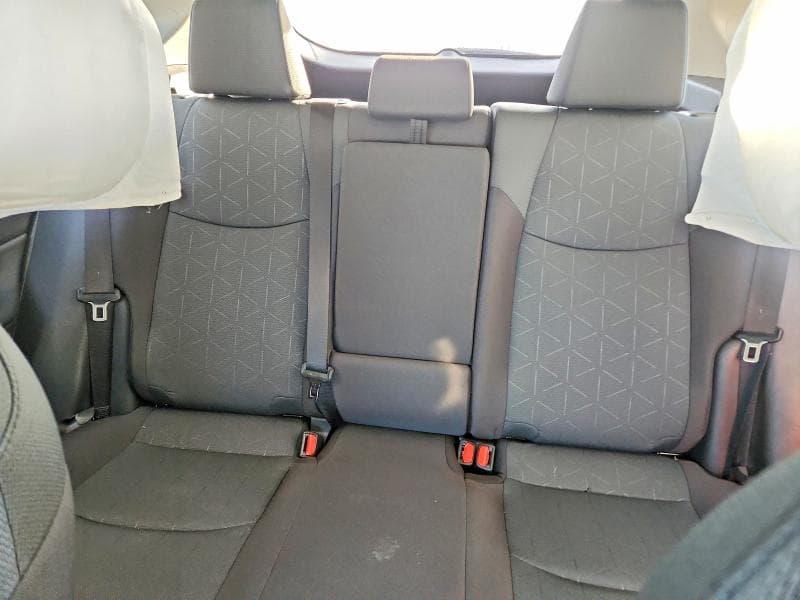 2024 TOYOTA RAV4 XLE 10