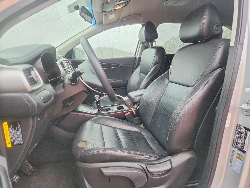 2018 KIA SORENTO LX V6 7