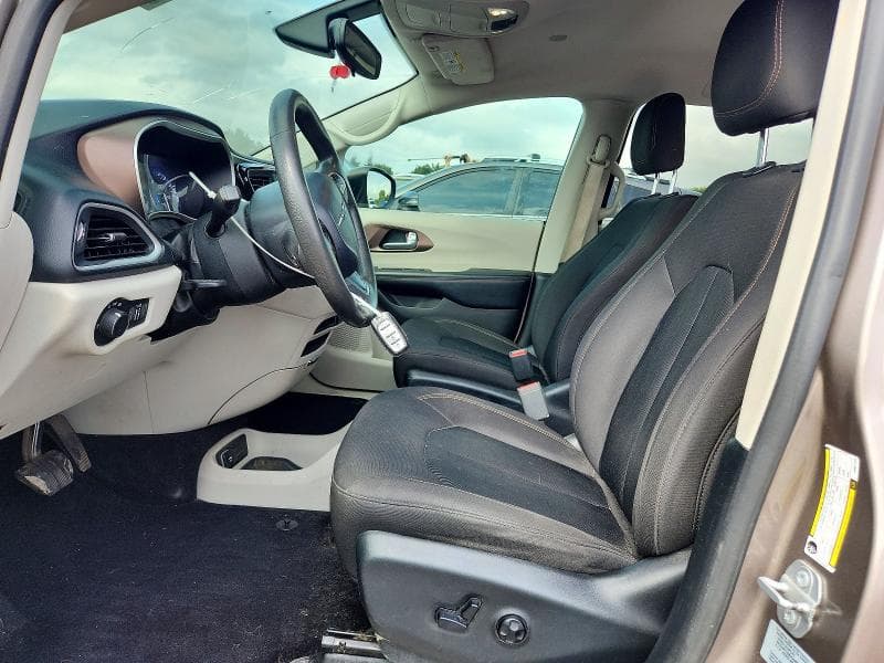 2017 CHRYSLER PACIFICA LX 7