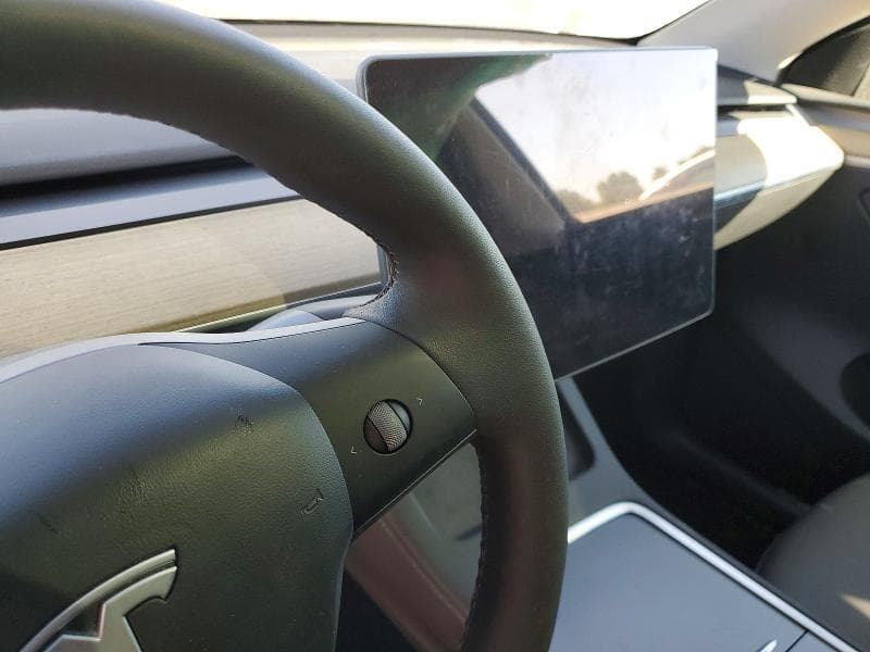 2023 TESLA MODEL Y 9