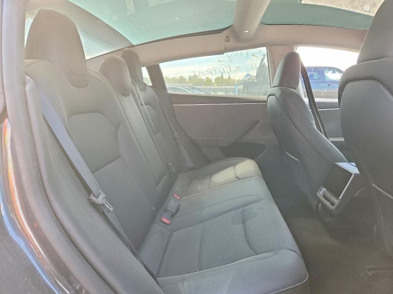 2025 TESLA MODEL 3 10
