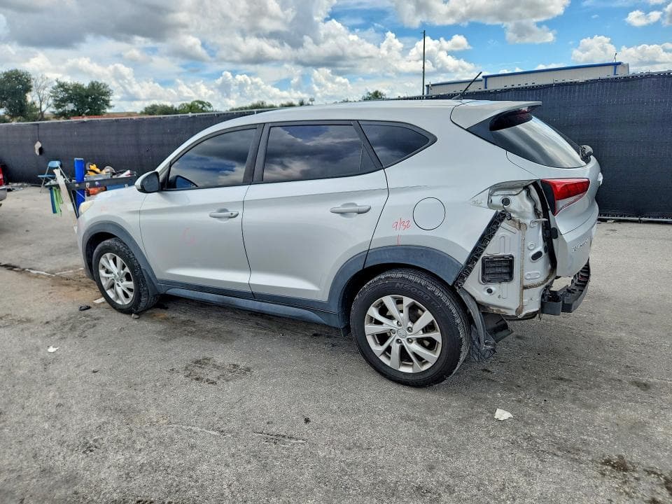2018 HYUNDAI TUCSON SE 2