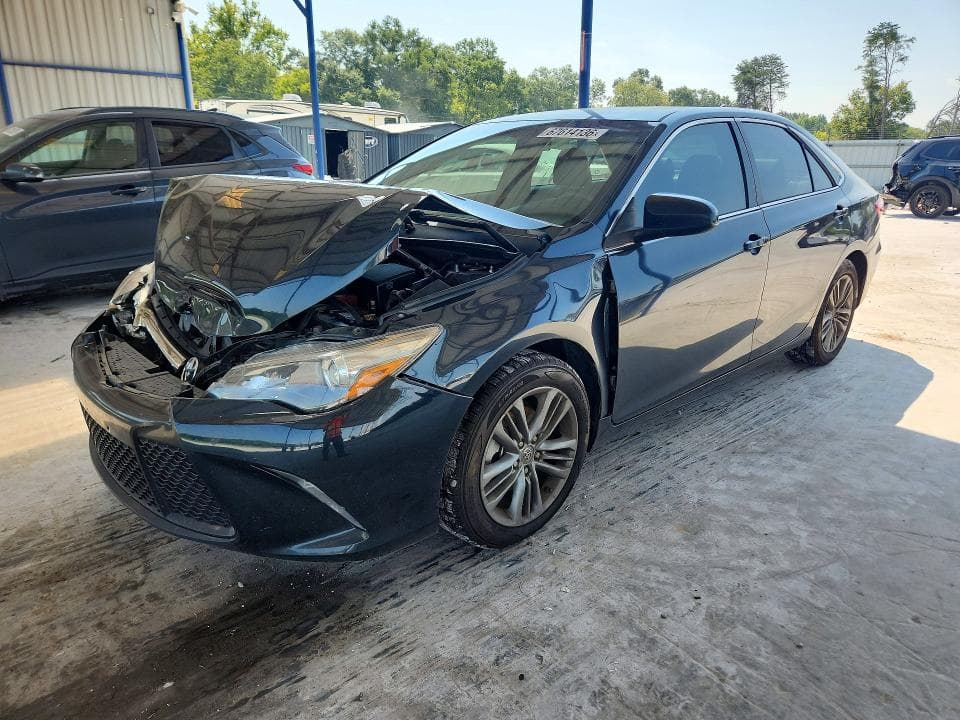 2017 TOYOTA CAMRY SE - 1