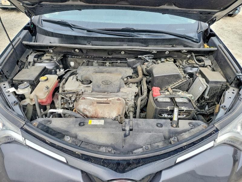 2018 TOYOTA RAV4 XLE 12