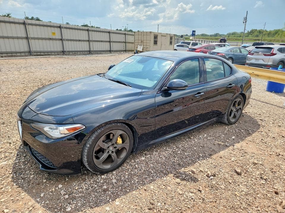2017 ALFA ROMEO GIULIA - 1