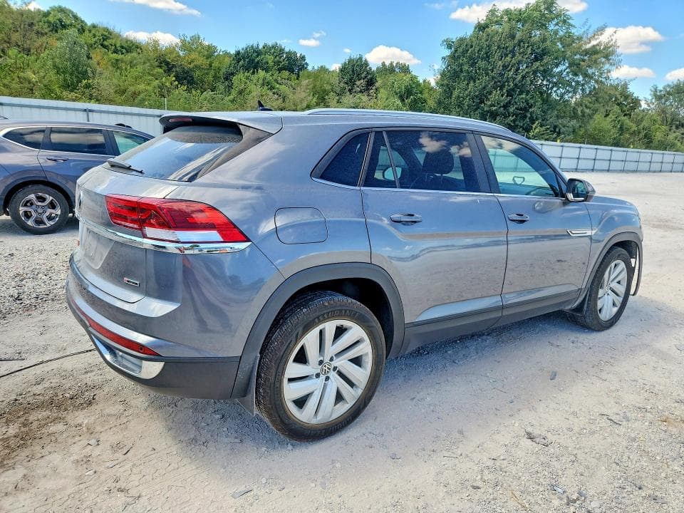2021 VOLKSWAGEN ATLAS CROSS SPORT SE 3