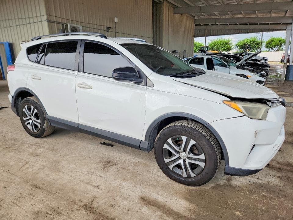 2017 TOYOTA RAV4 LE 4
